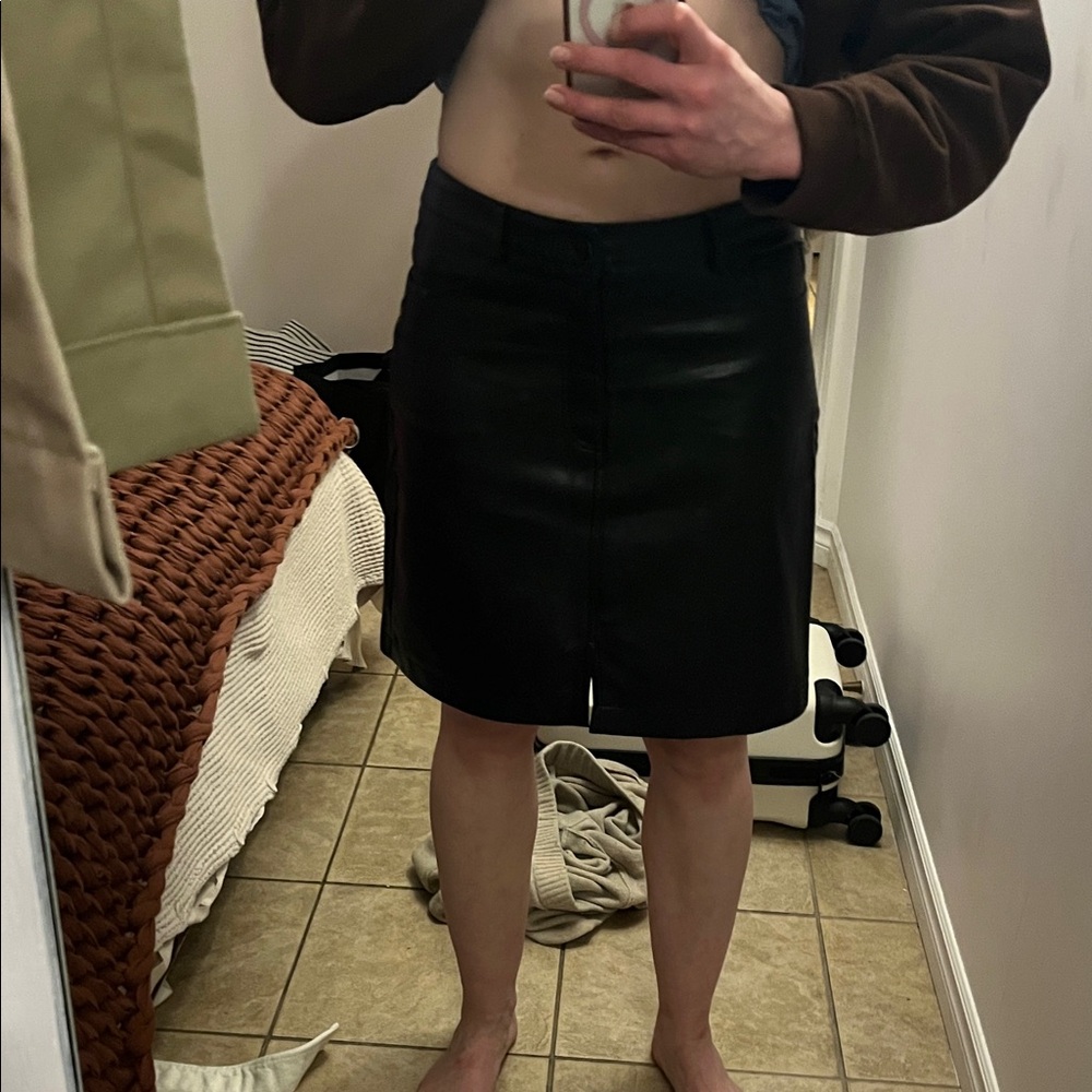 Classic Black Leather Skirt BLACK TAPE size M